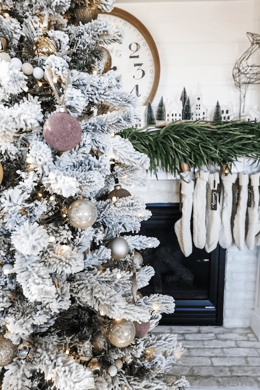 Árvore de Natal Artificial King Flock® 600 Luzes LED Branco Quente