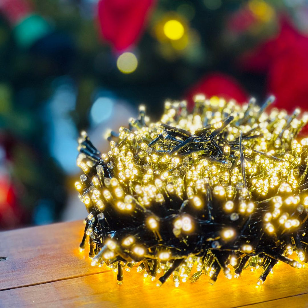 Pisca-pisca 1000 Leds Fio Verde Com Strobo - Bivolt Branco Quente 20m