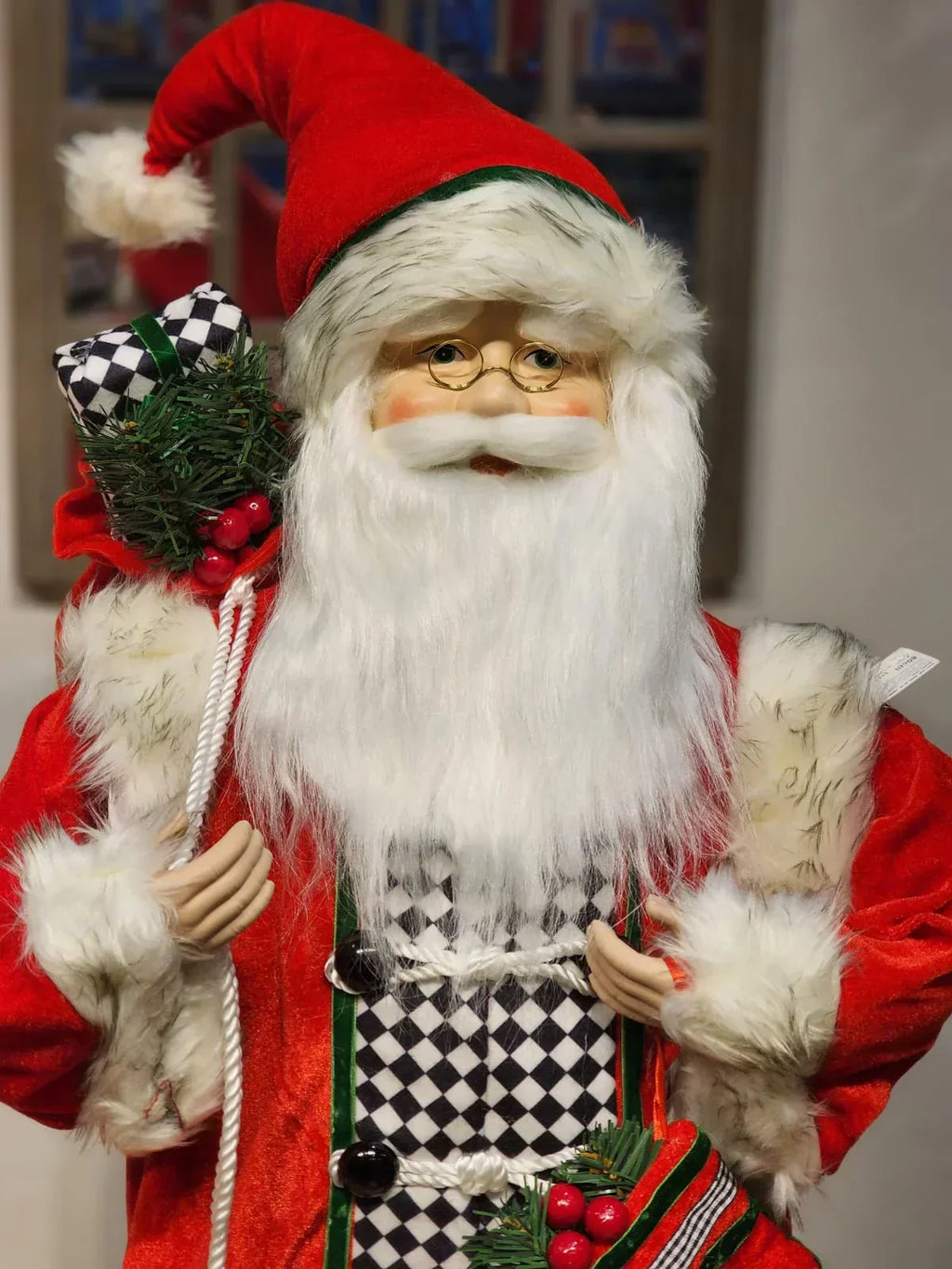 PAPAI NOEL EM PÉ VERMELHO, BRANCO E PRETO 80CM