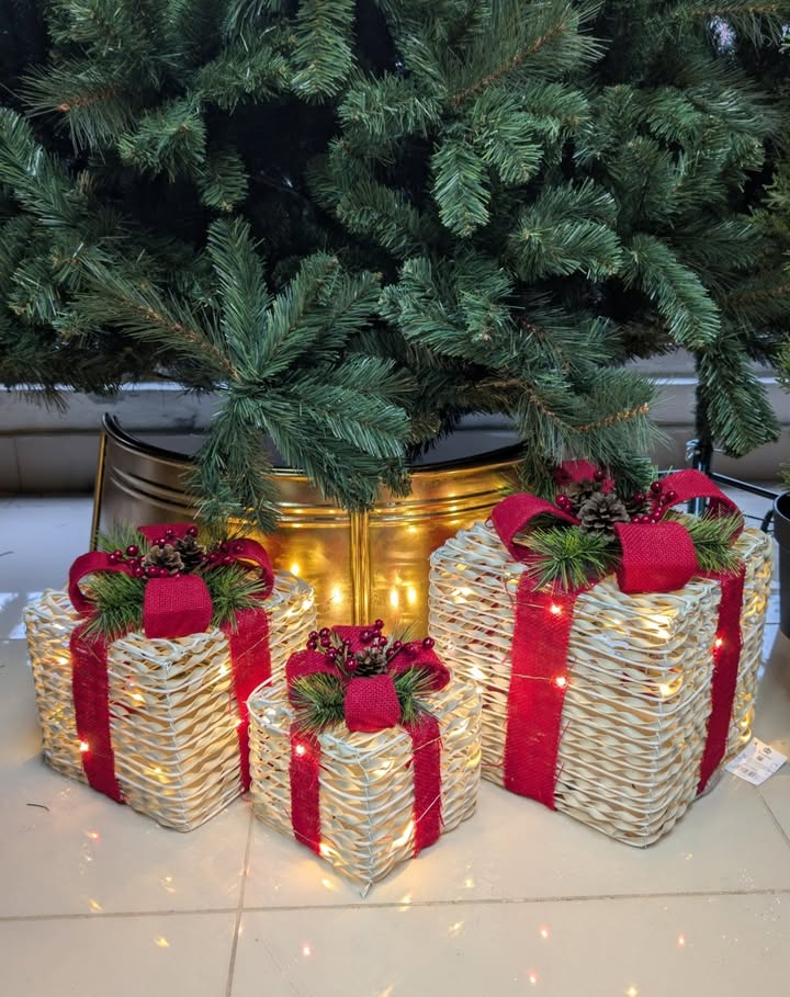 Kit 3 Caixas de Presente Natalinas com Luz de LED