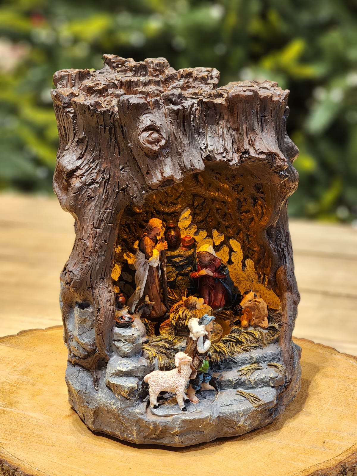 PRESÉPIO NA PEDRA COM LUZ CENÁRIO VILA NATALINA